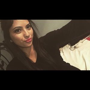 Meet your Posher, Bailey