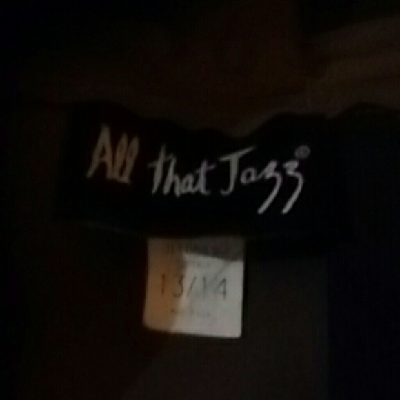 Brown skirt, zips up back, small skit makes it a b - Picture 3 of 3