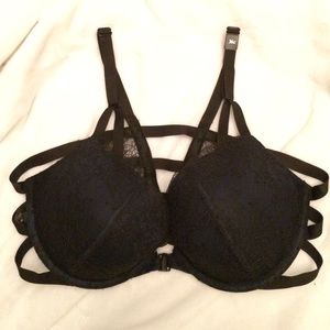 36 C Victoria's Secret Underwire front clasp