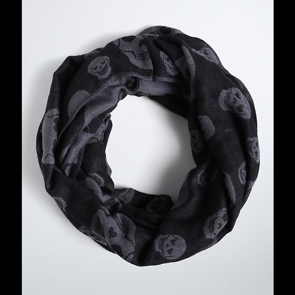 TORRID Skulls Reversible Infinity Scarf