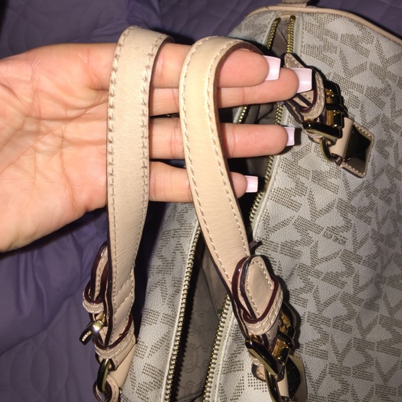 New large Michael kors satchel - Picture 3 of 4