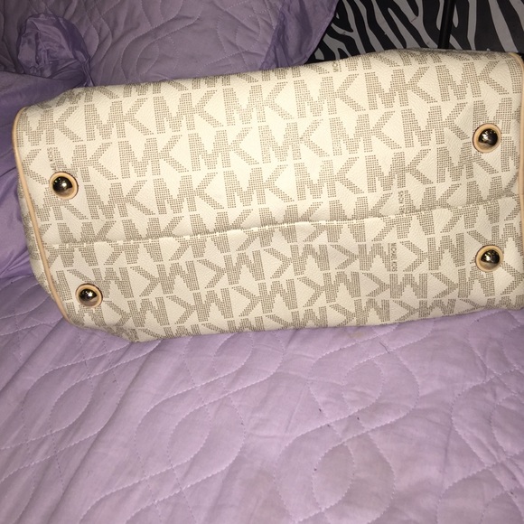 New large Michael kors satchel - Picture 4 of 4