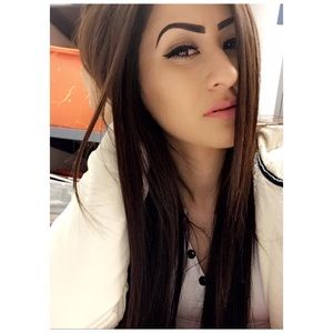 Meet your Posher, Valerie