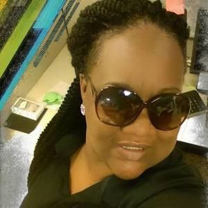 Meet your Posher, Alisha