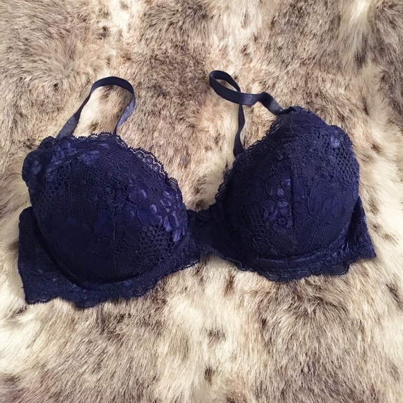 34C Victoria's Secret bra- Bundle and save!