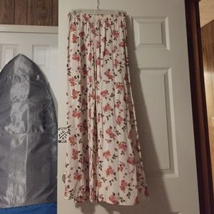 BRANDY MELVILLE FLORAL PANTS
