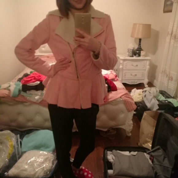 PinK Coat - Picture 4 of 4
