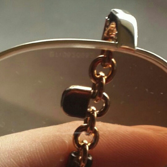 🚫SOLD🚫NEW Tiffany Aviator Sunglasses Lock Detail - Picture 4 of 4