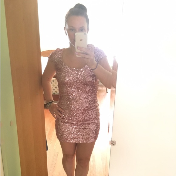 Pink sequin backless cocktail party dress mini - Picture 3 of 4