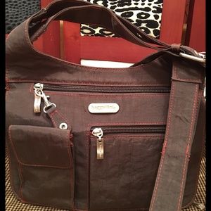 Baggallini Travel Messenger NWOT