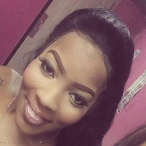 Meet your Posher, Ebony