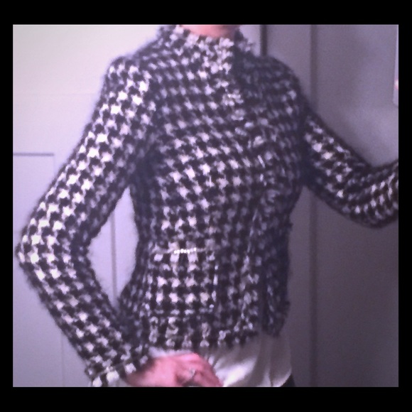 ⓒⓗⓐⓝⓔⓛ ᗷᒪᗩᘔEᖇ ᒍᗩᑕKET ᗷᒪᗩᑕK ᗯᕼITE ᕼOᑌᑎᗪᔕTOOTᕼ SZ 2