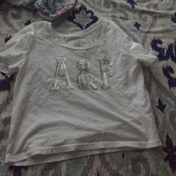 Abercrombie and Fitch white crop top size medium