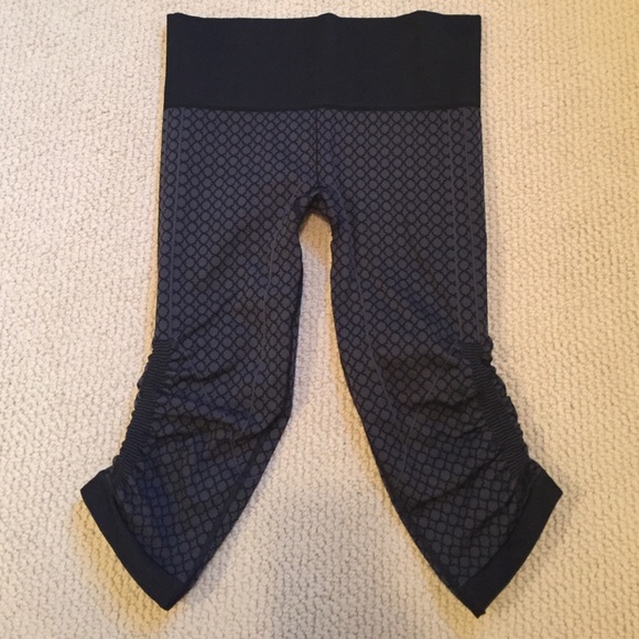 Lululemon crop leggings