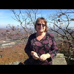 Meet your Posher, Gayle