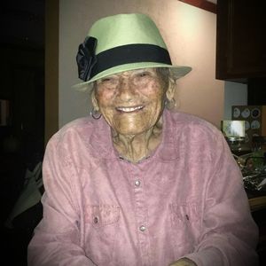 Meet your Posher, Perla