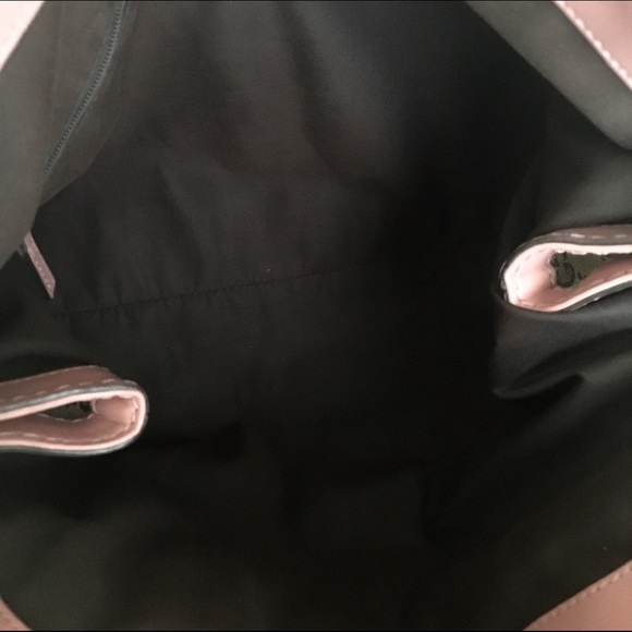 🚫SOLD🚫100% Authentic Gucci Medium Sukey Tote bag - Picture 2 of 4