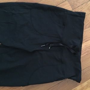 lulu lemon long leg, adjustable waist band pants
