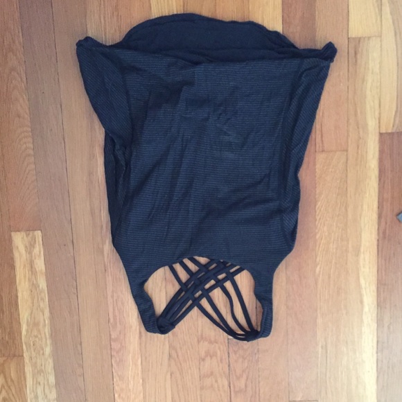 lulu lemon athletic too, black and gold