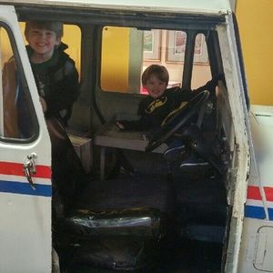 Meet your Posher, Brooke