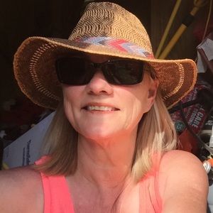 Meet your Posher, Jackie