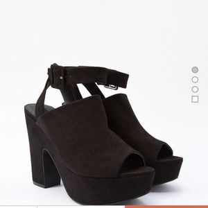 Brand new without tags Forever 21 platforms