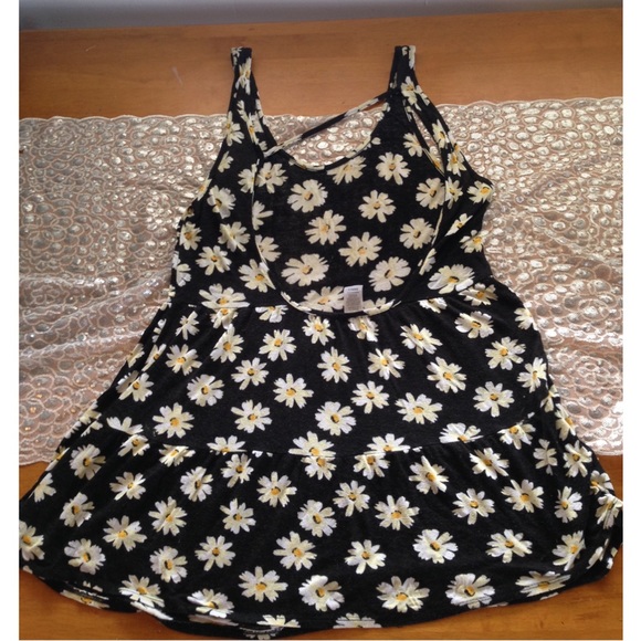 Daisys open back sundress
