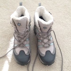 Columbia Waterproof Snowboots