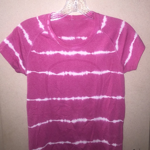 NWOT Lululemon running top