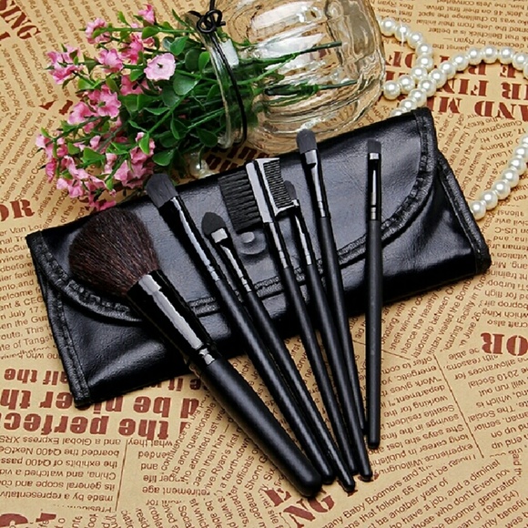 7 piece brush set