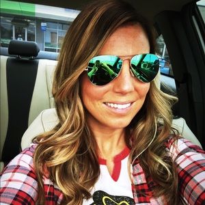 Meet your Posher, Lindsey