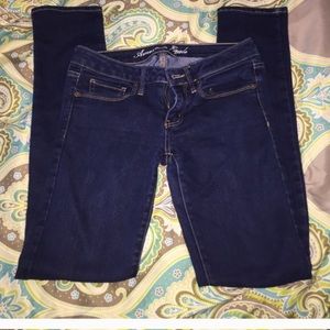 2 pairs of jeans 3 shirt bundle hold...