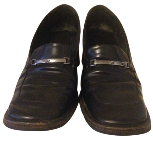 Authentic vintage Gucci clogs