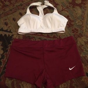 Sports bra and tights