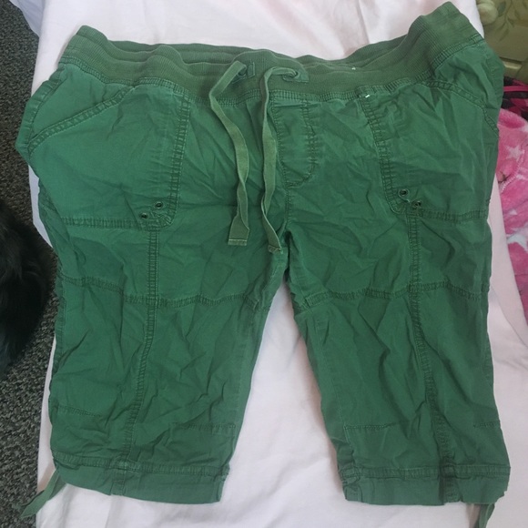 Capris - Picture 2 of 3