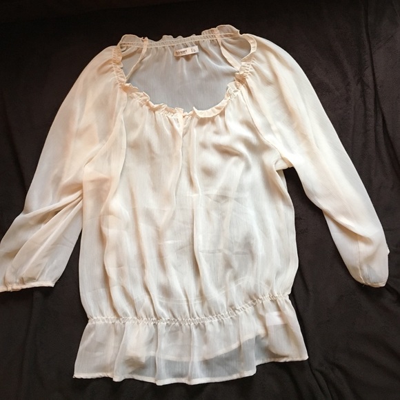 Feminine top