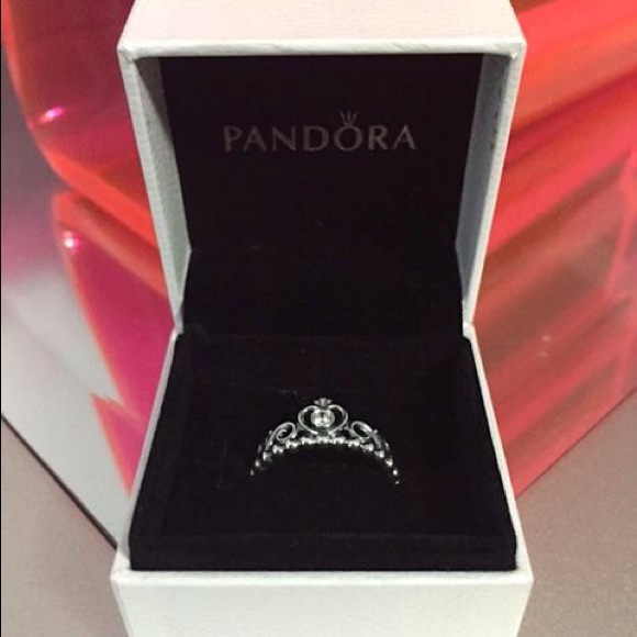 Pandora Princess Ring👑