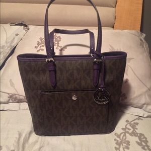 Michael kors handbag
