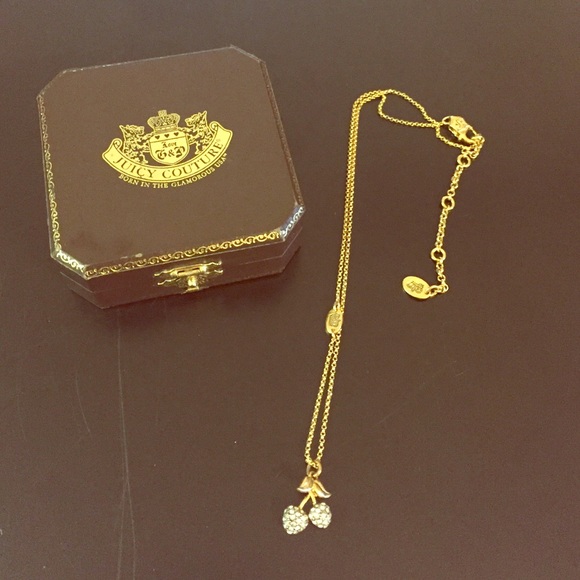 Juicy couture necklace