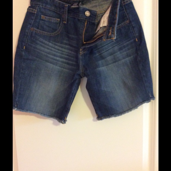 MOSSIMO Jean Shorts - Picture 2 of 4