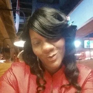 Meet your Posher, Shanetta