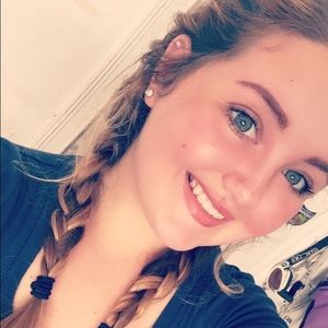 Meet your Posher, Macey