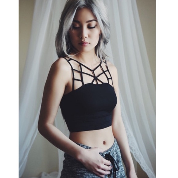 Adrienne crop top