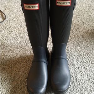 Hunter blue and black boots
