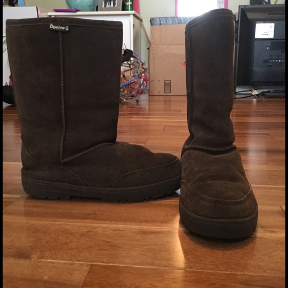 Bearpaw dark brown boots