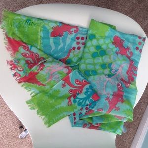 Lilly Pulitzer murfette scarf in checking in.