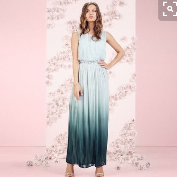 LC Lauren Conrad Dresses & Skirts - LC Lauren Conrad pleaded maxi dress size 16 BNWT