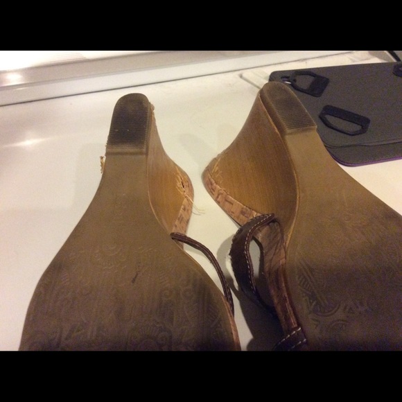 Shoes - Picture 2 of 3
