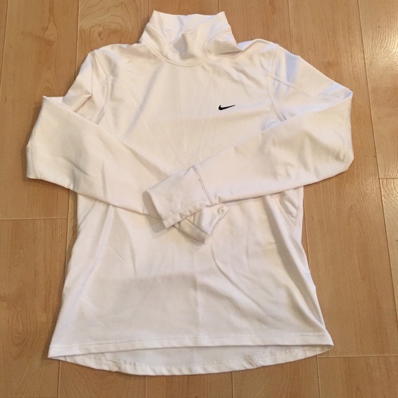 Nike DryFit pullover