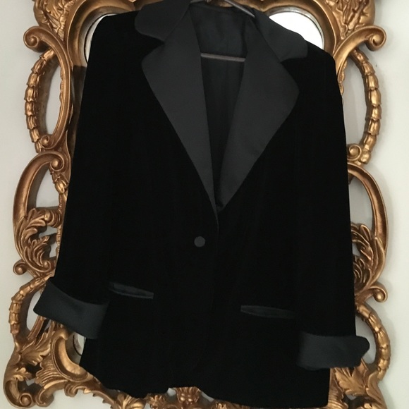 Black Velvet/tuxedo Blazer